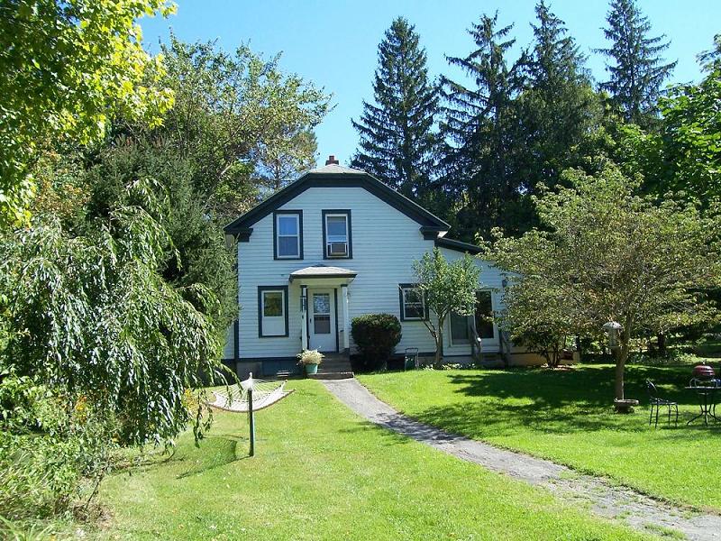 1920 Farmhouse in Pawling, New York